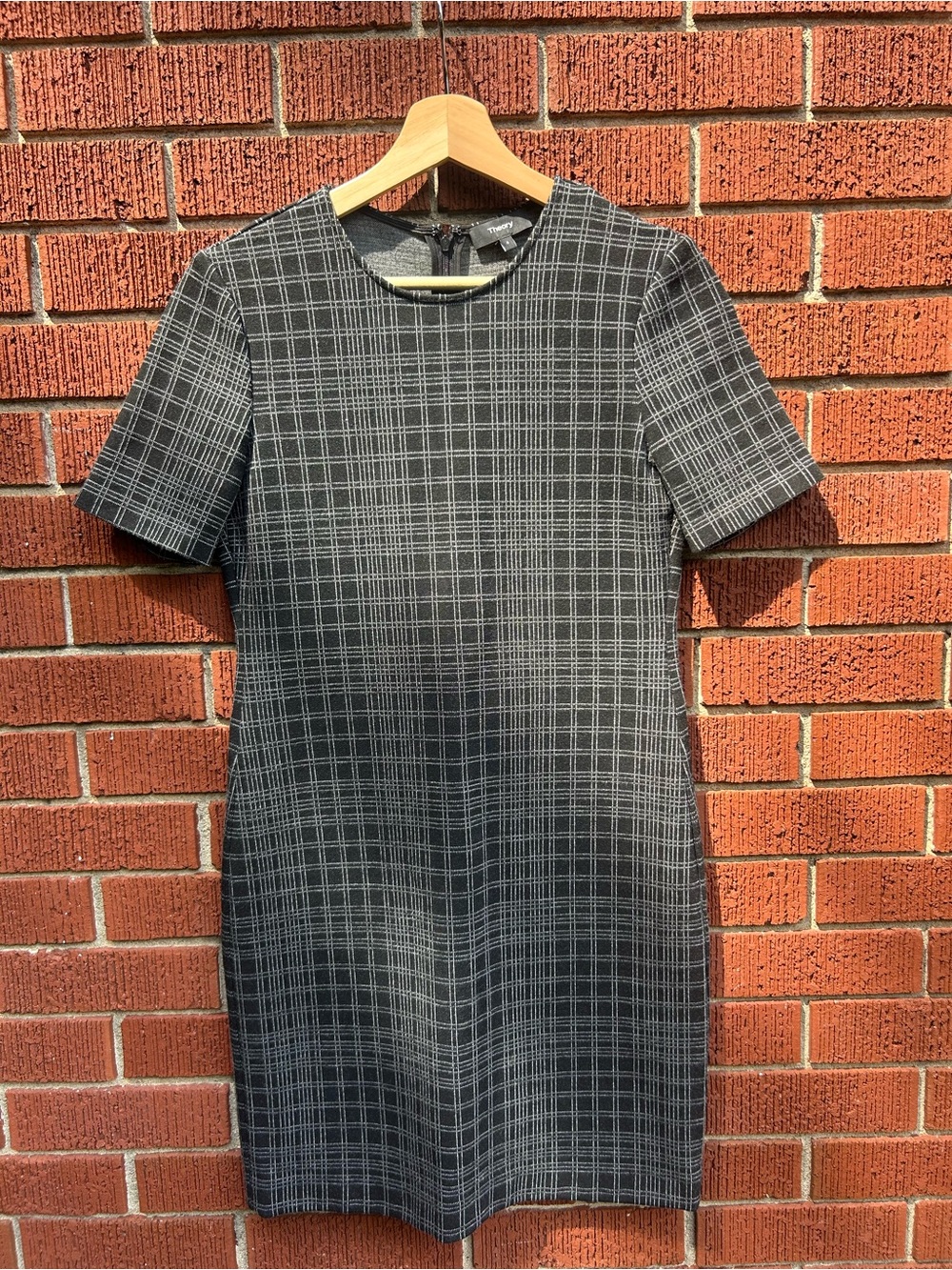 Theory Plaid Short Sleeve Sheath Dress Black Grey Size 4
